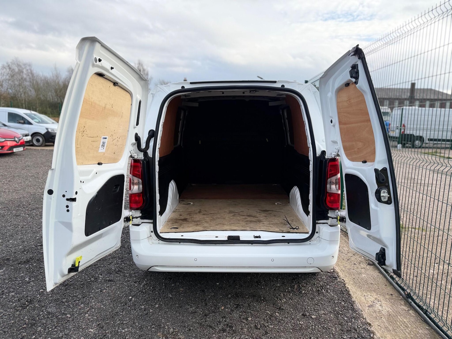 Used Vauxhall Combo for sale - 77671301: Photo 12