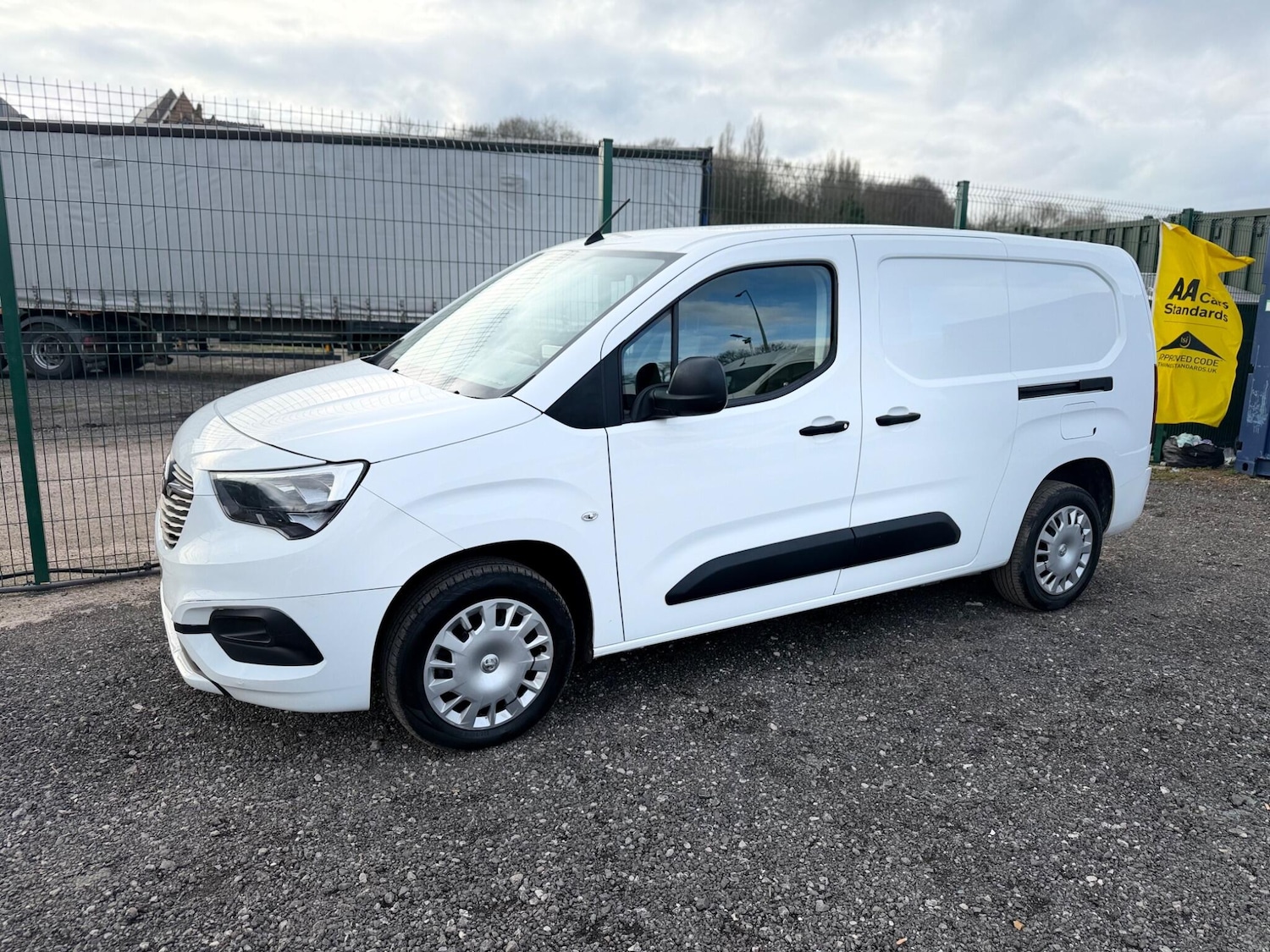 Used Vauxhall Combo for sale - 77671301: Photo 18