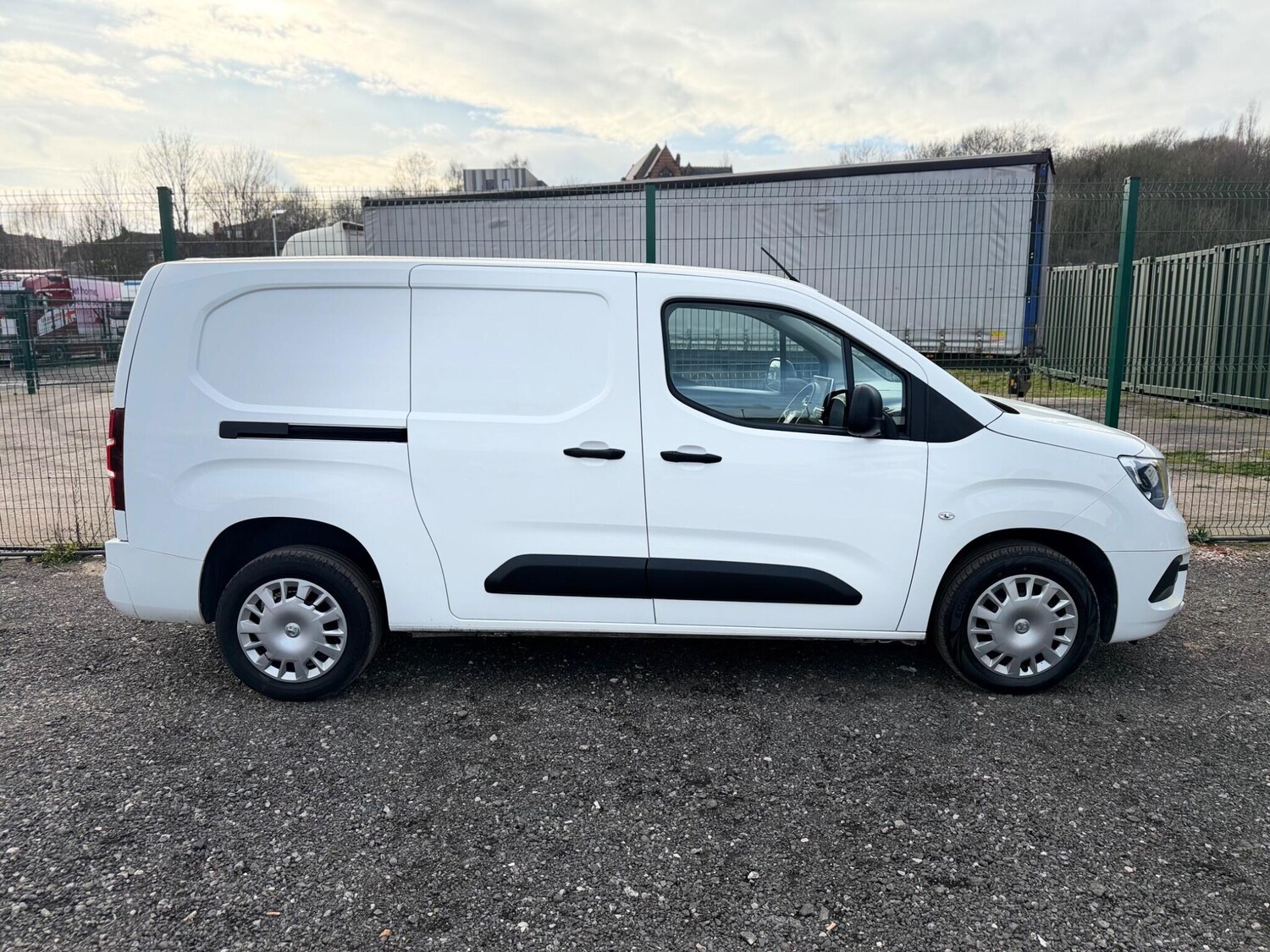 Used Vauxhall Combo for sale - 77671301: Photo 5