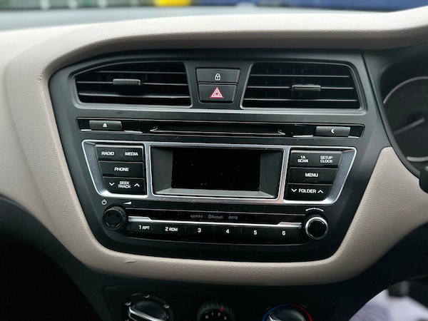 Used Hyundai i20 2015 for sale - 76167383: Photo 49