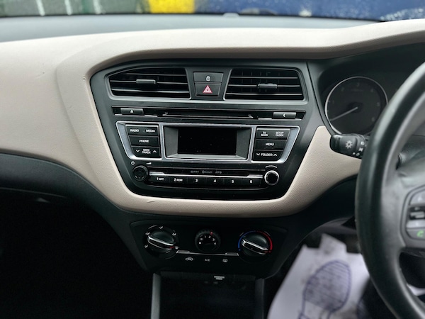 Used Hyundai i20 2015 for sale - 76167383: Photo 51
