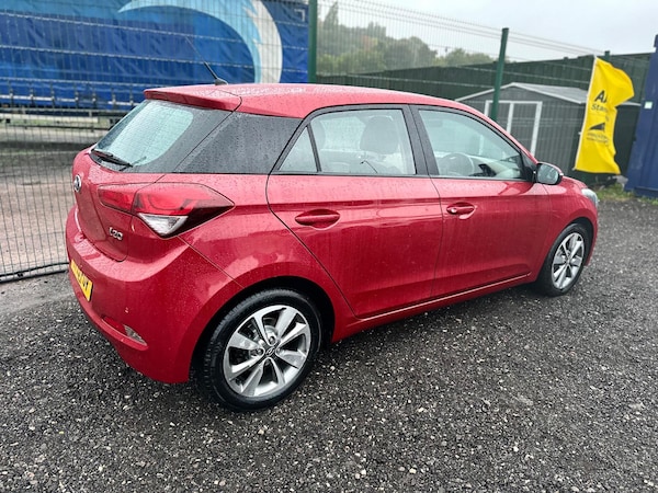 Used Hyundai i20 2015 for sale - 76167383: Photo 9
