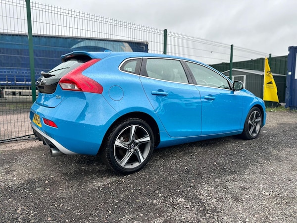 Used Volvo V40 2014 for sale - 76167229: Photo 10
