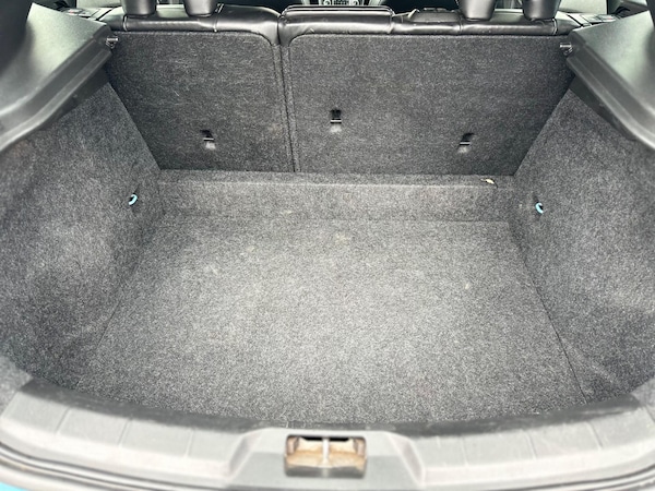 Used Volvo V40 2014 for sale - 76167229: Photo 15