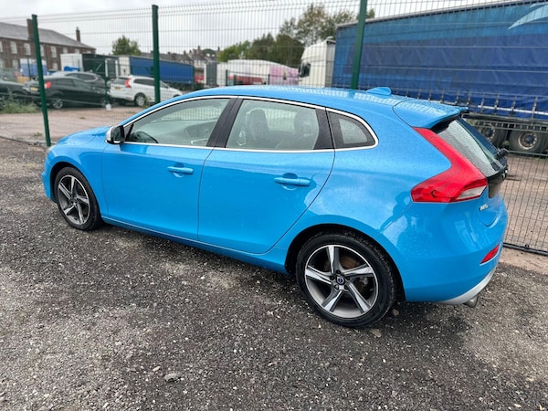 Used Volvo V40 2014 for sale - 76167229: Photo 19