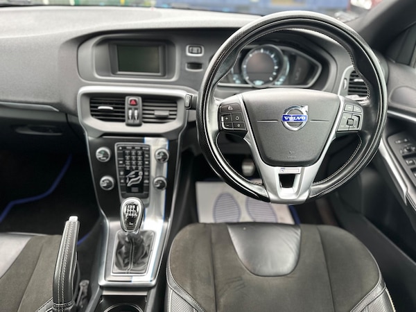 Used Volvo V40 2014 for sale - 76167229: Photo 42