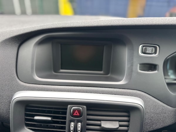 Used Volvo V40 2014 for sale - 76167229: Photo 44