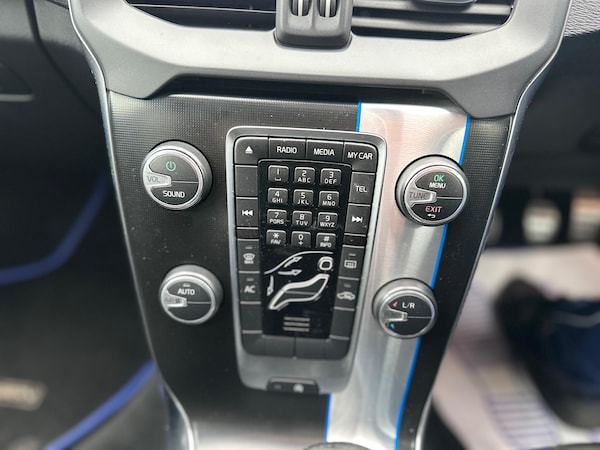 Used Volvo V40 2014 for sale - 76167229: Photo 45
