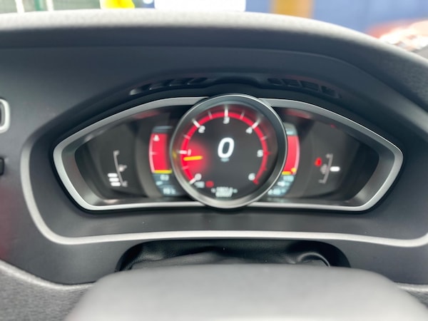 Used Volvo V40 2014 for sale - 76167229: Photo 47