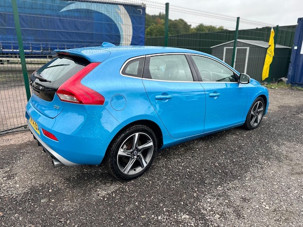 Used Volvo V40 2014 for sale - 76167229: Photo 9