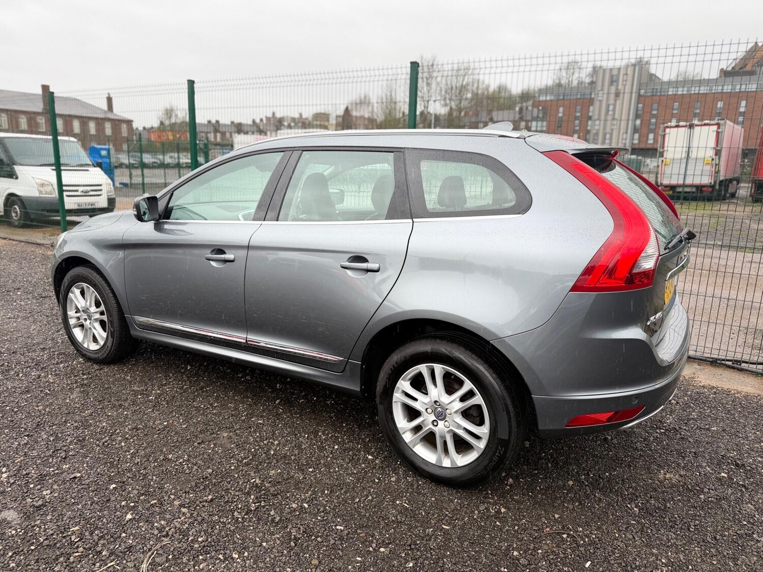 Used Volvo XC60 2015 for sale - 77908936: Photo 19