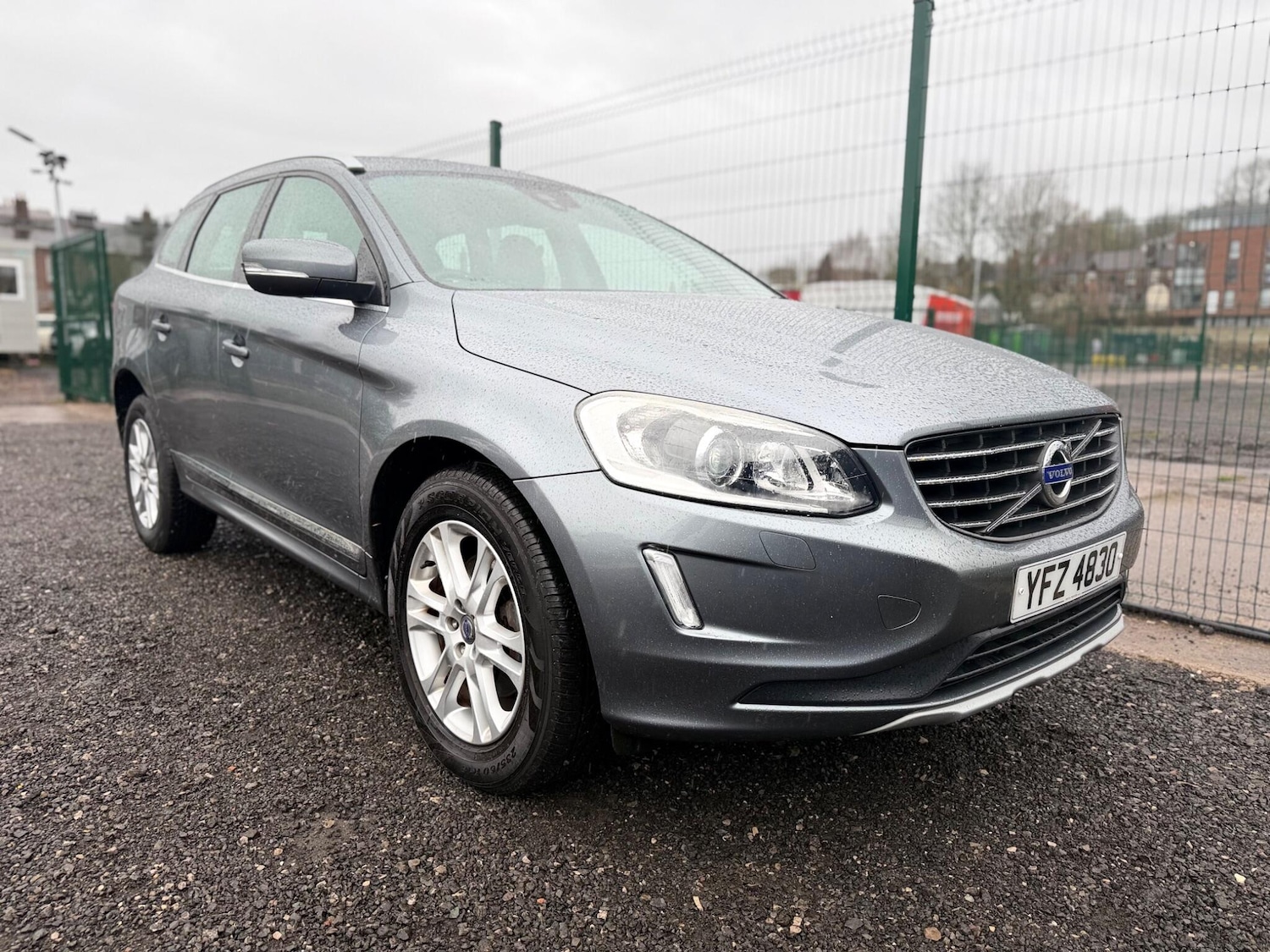 Used Volvo XC60 2015 for sale - 77908936: Photo 4
