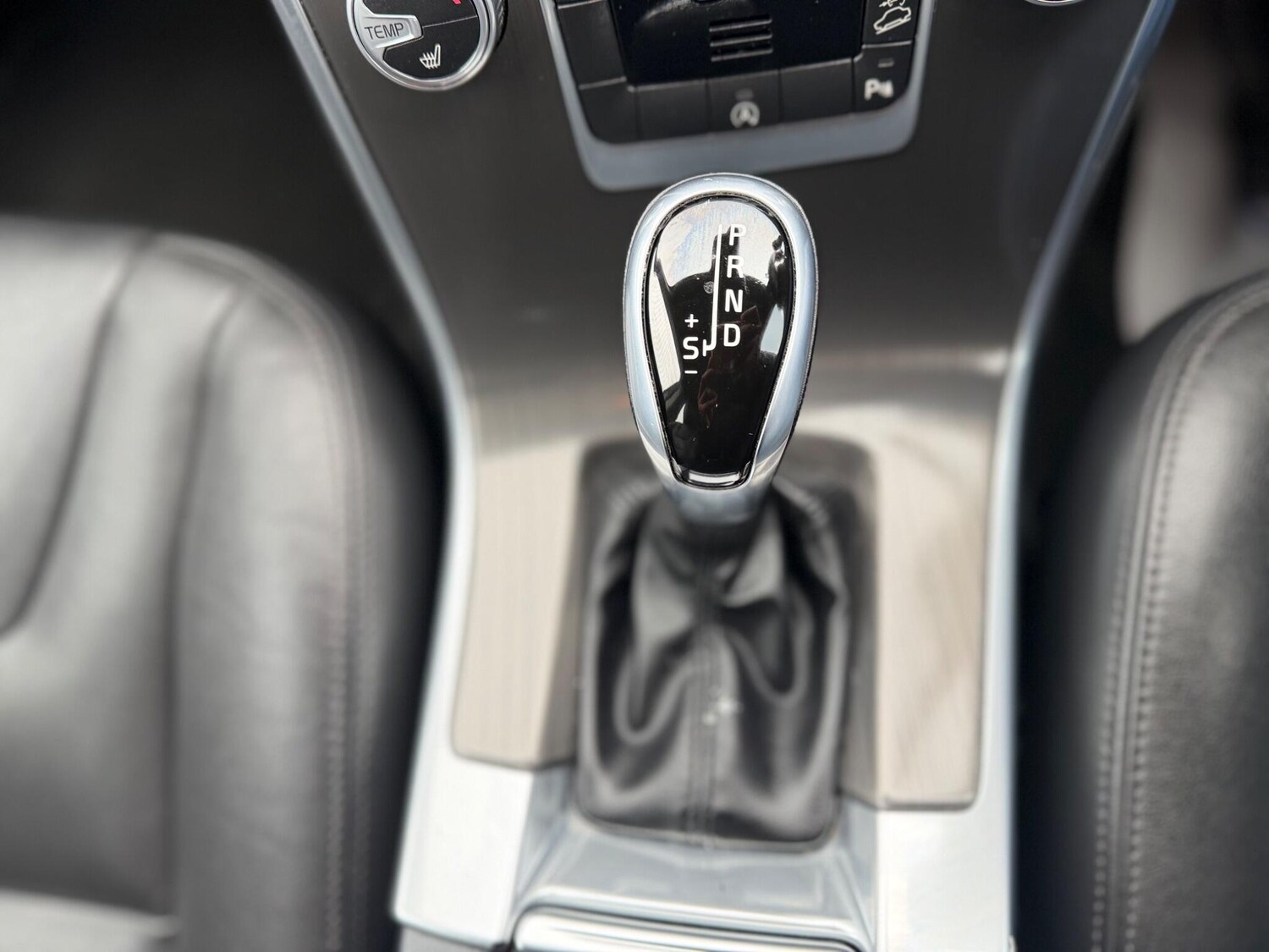 Used Volvo XC60 2015 for sale - 77908936: Photo 50