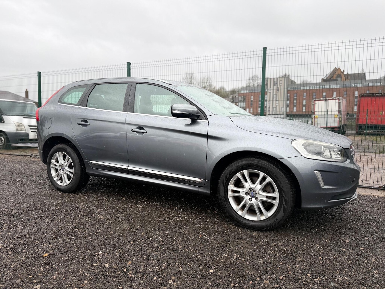 Used Volvo XC60 2015 for sale - 77908936: Photo 6