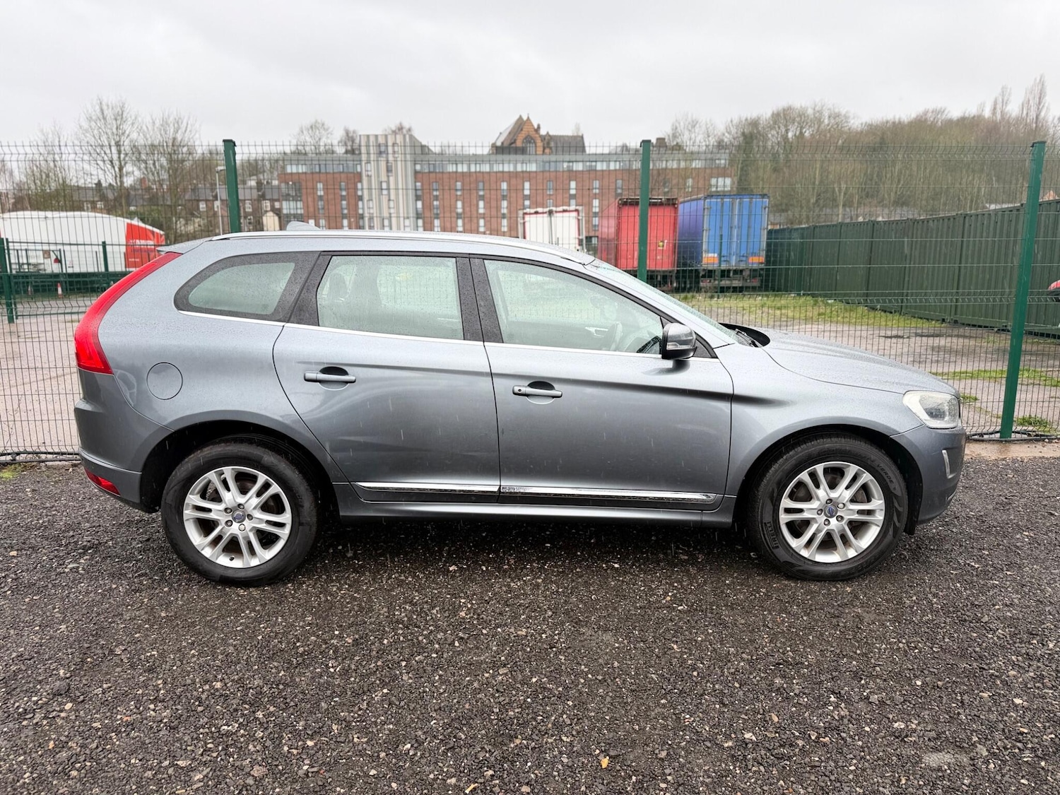 Used Volvo XC60 2015 for sale - 77908936: Photo 7