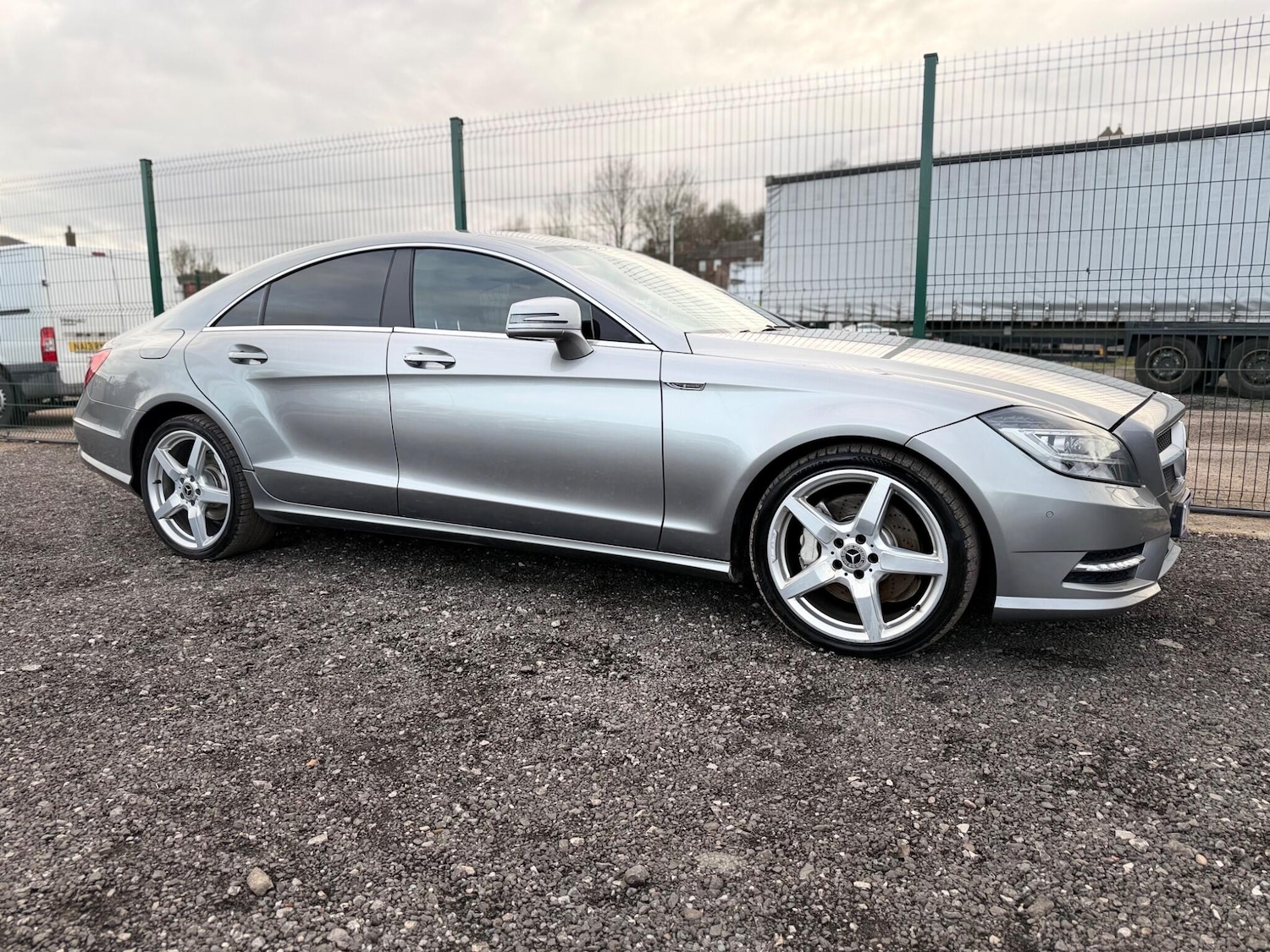 Used Mercedes-Benz CLS for sale - 77330581: Photo 6