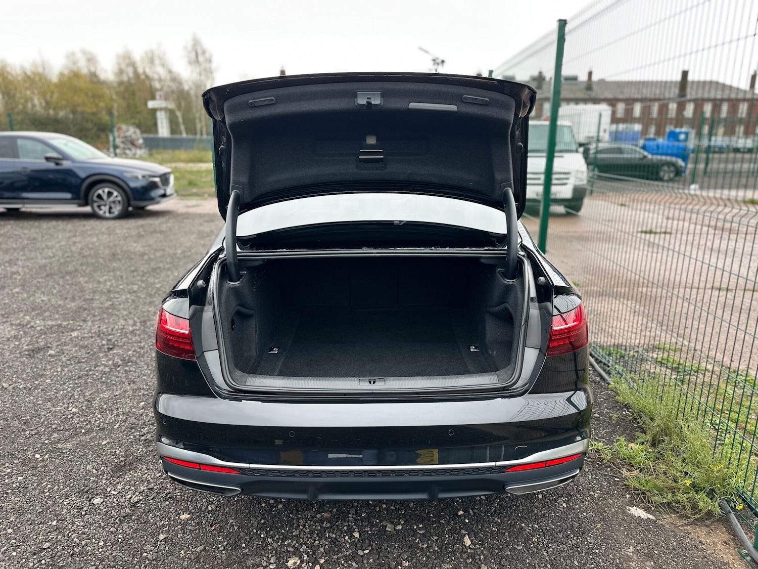 Used Audi A4 for sale - 76728342: Photo 16