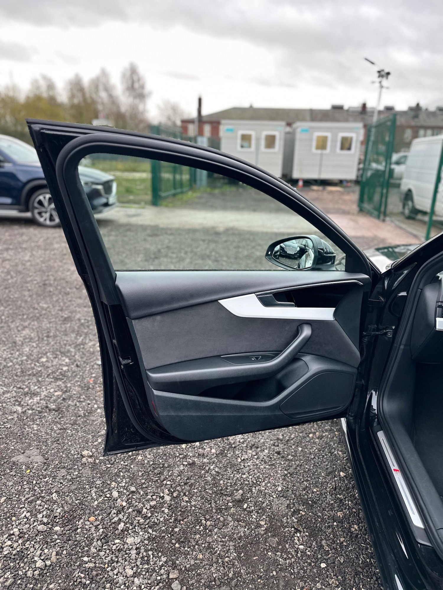 Used Audi A4 for sale - 76728342: Photo 33