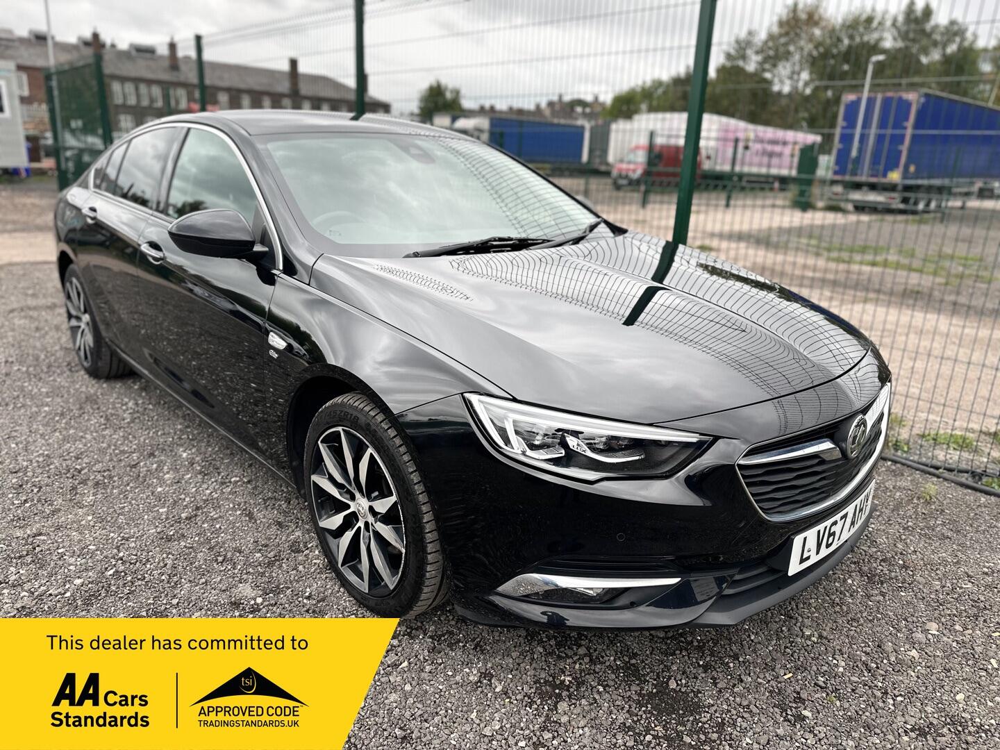 Used Vauxhall Insignia 2017 for sale - 76137141: Photo 1