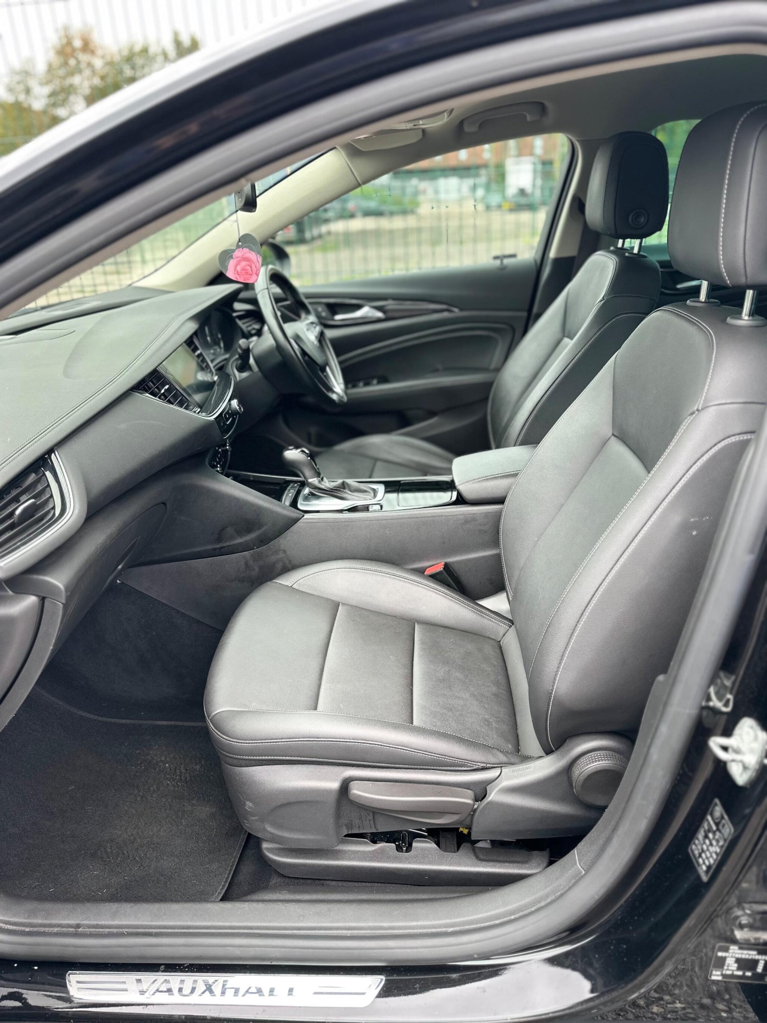 Used Vauxhall Insignia 2017 for sale - 76137141: Photo 34