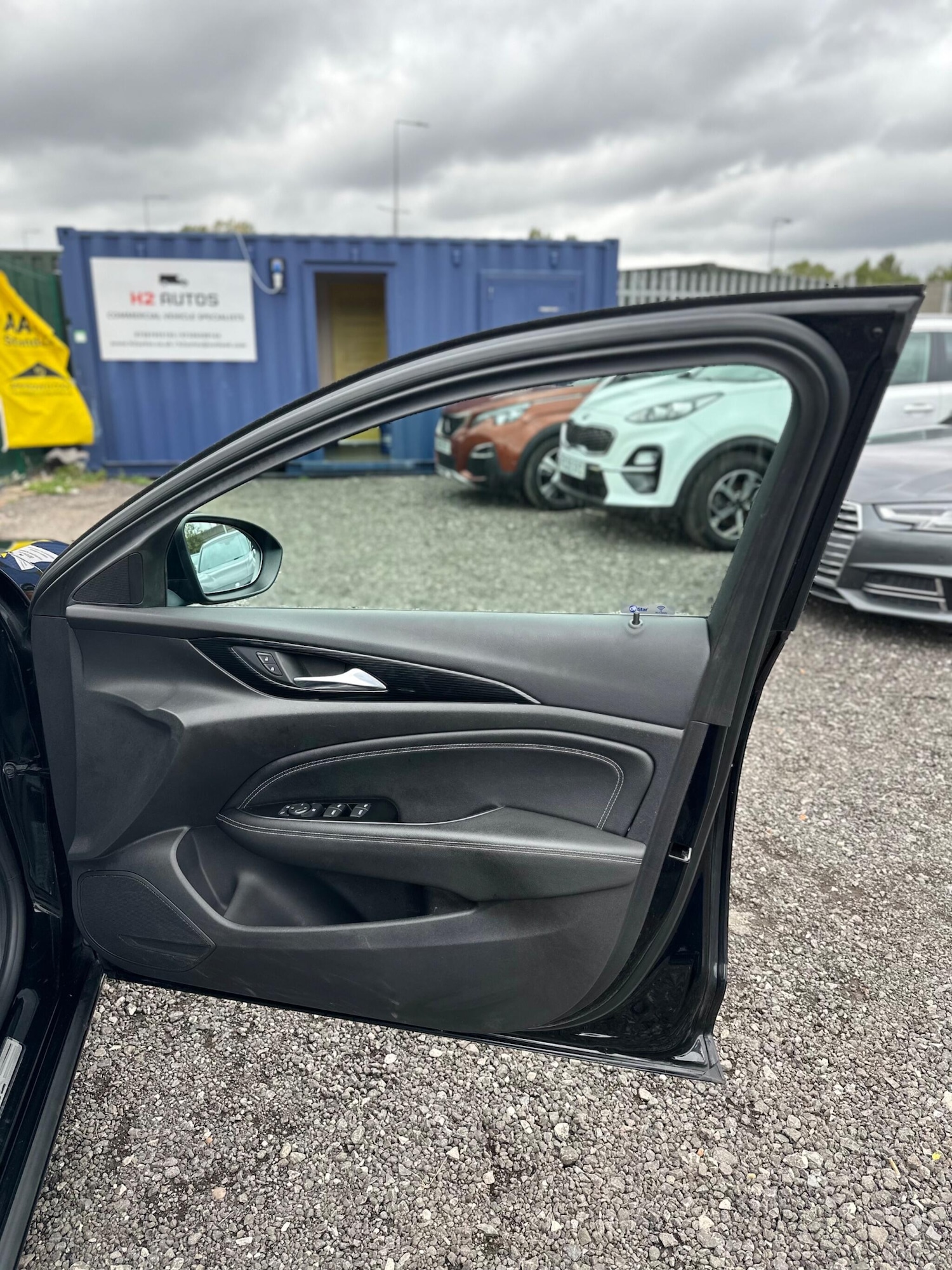 Used Vauxhall Insignia 2017 for sale - 76137141: Photo 42