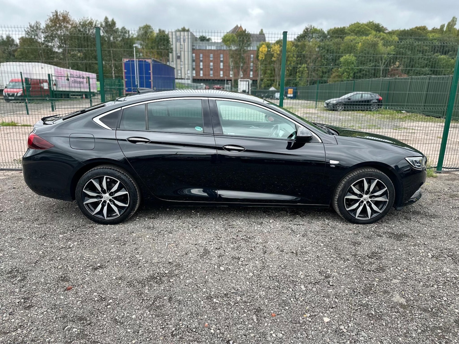Used Vauxhall Insignia 2017 for sale - 76137141: Photo 7