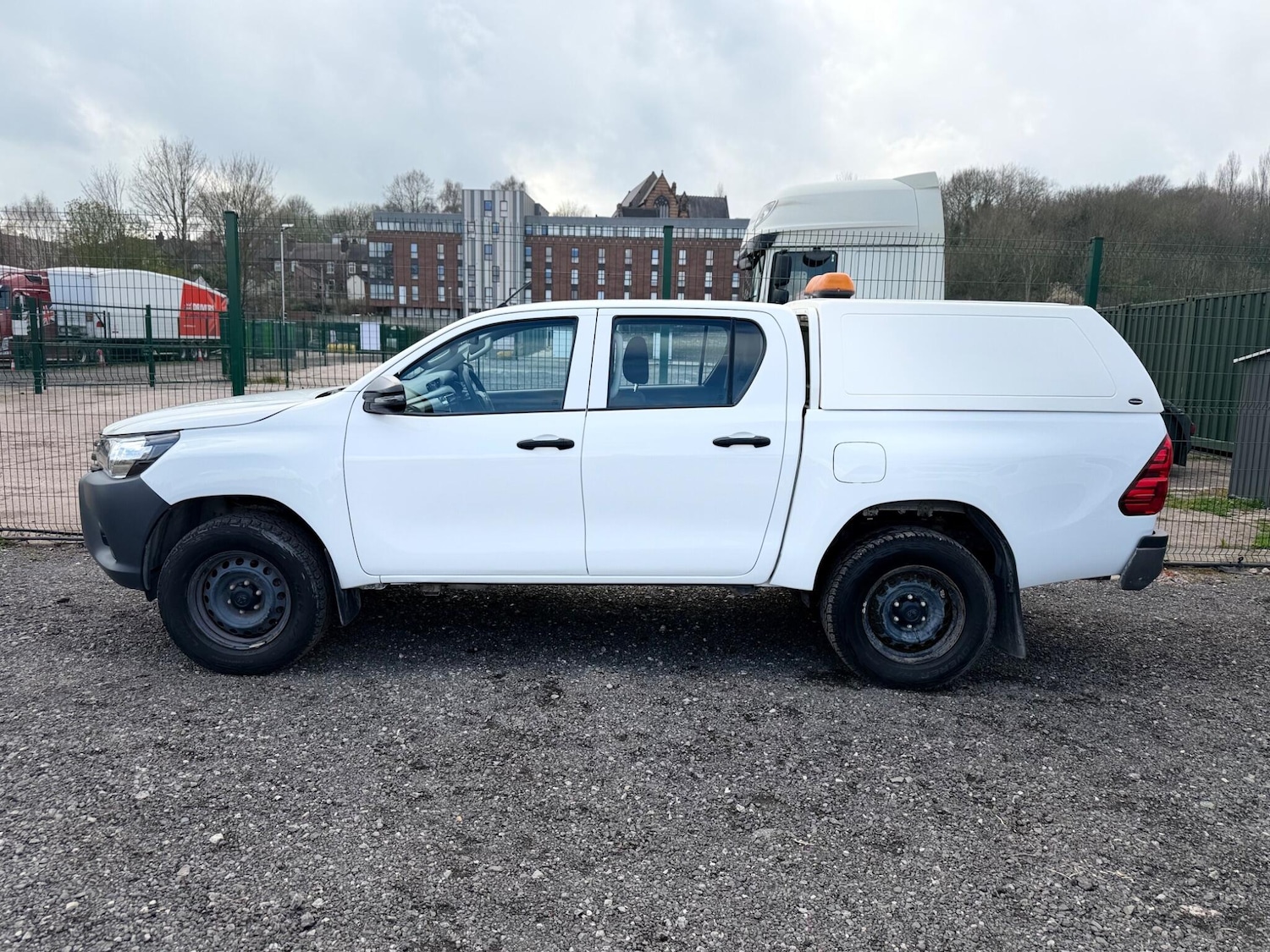 Used Toyota Hilux 2018 for sale - 78086225: Photo 21