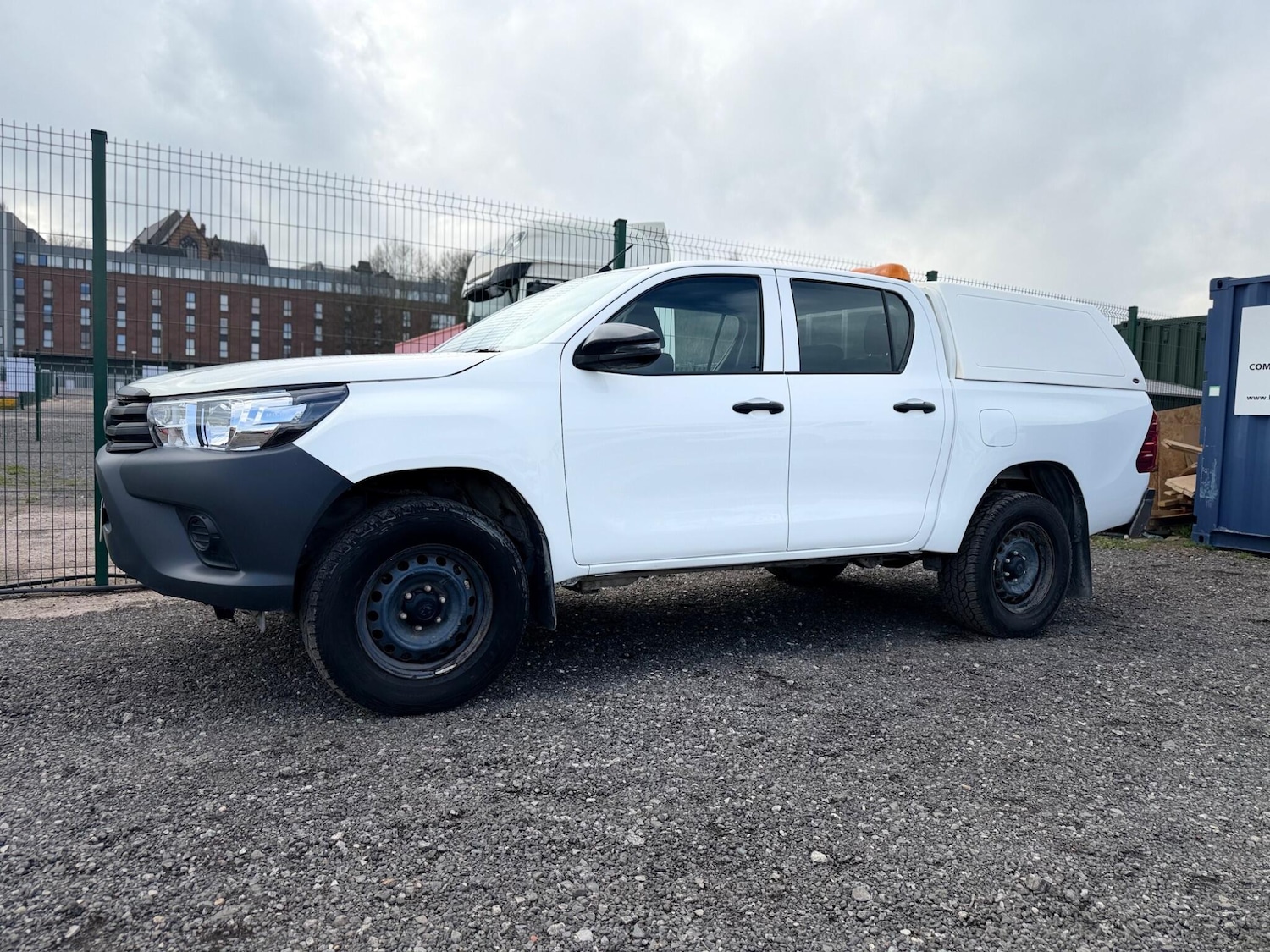 Used Toyota Hilux 2018 for sale - 78086225: Photo 24