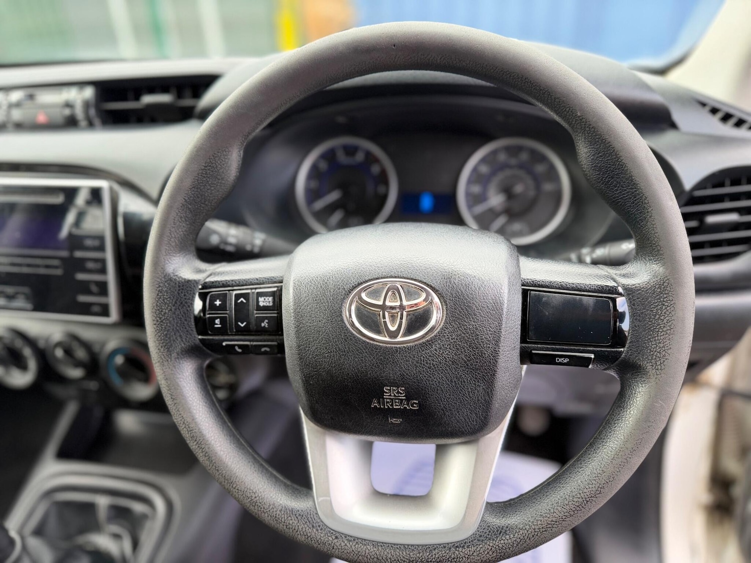 Used Toyota Hilux 2018 for sale - 78086225: Photo 46