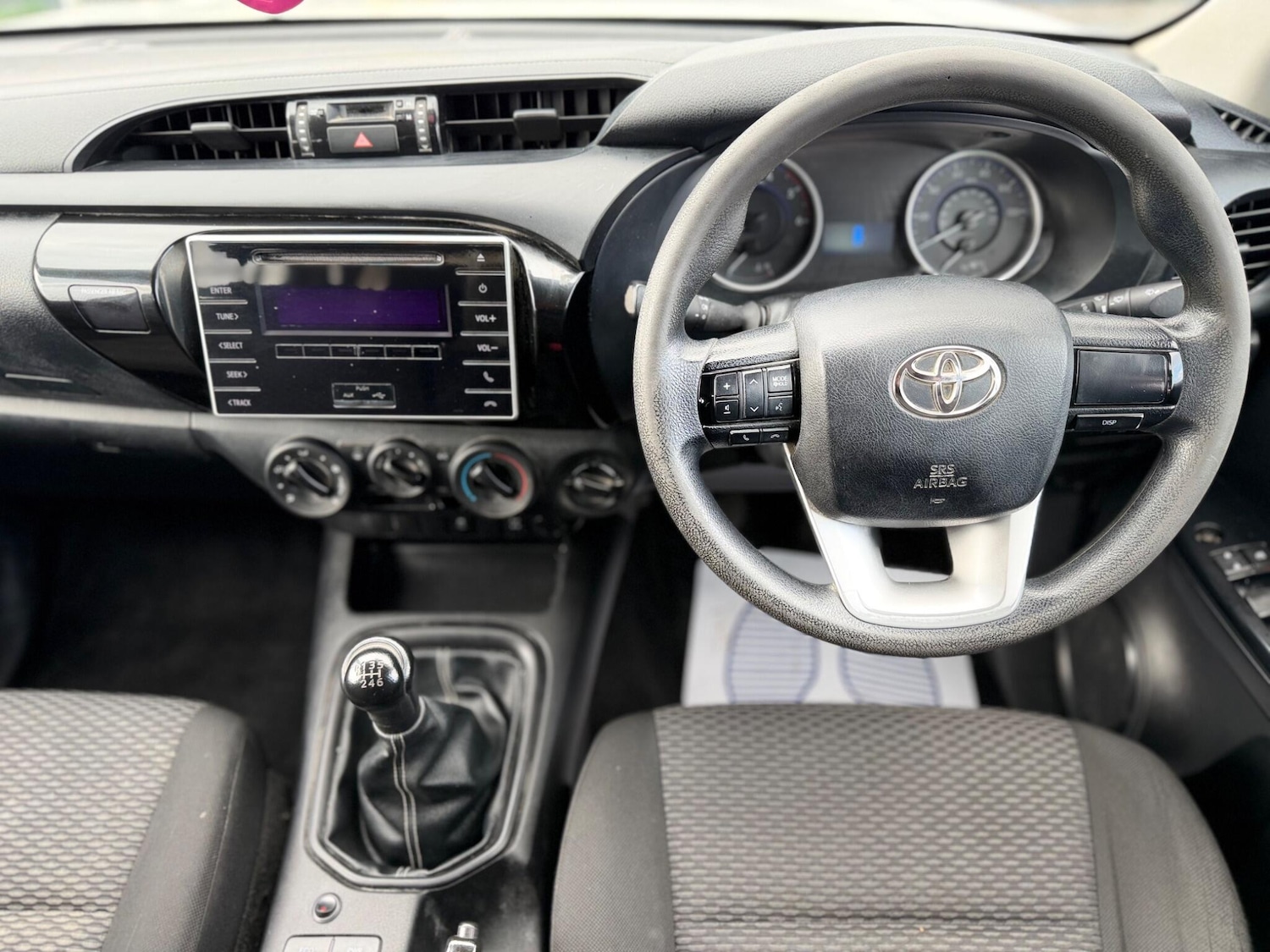 Used Toyota Hilux 2018 for sale - 78086225: Photo 47