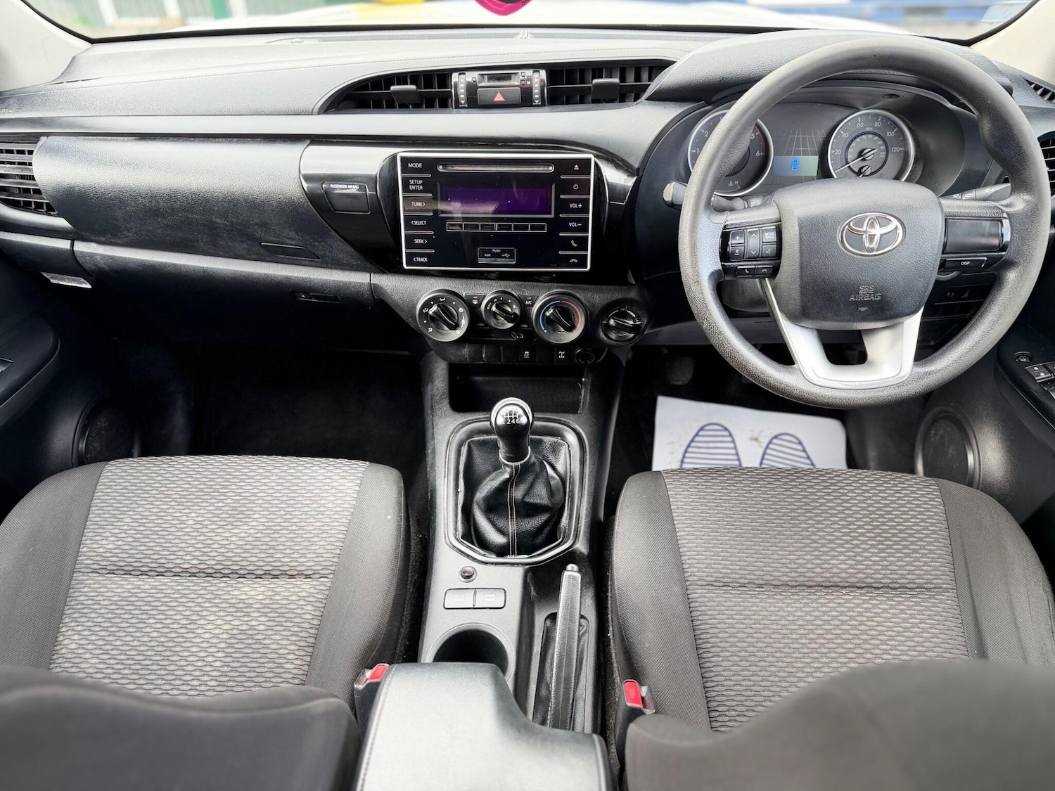 Used Toyota Hilux 2018 for sale - 78086225: Photo 48