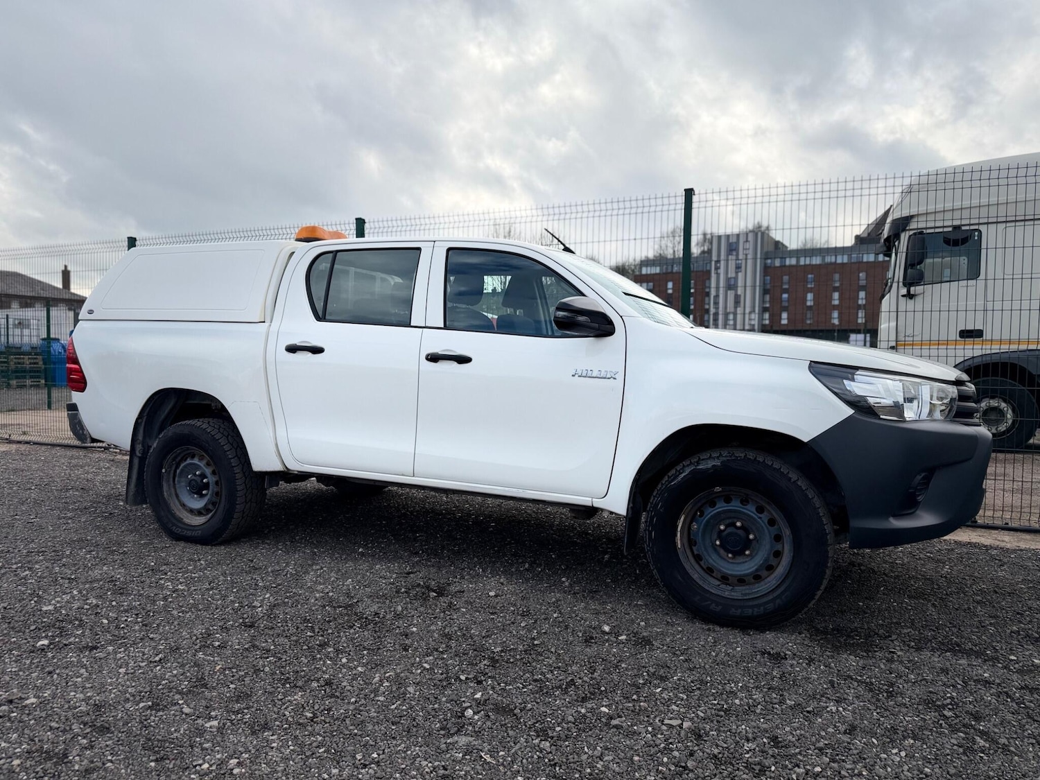Used Toyota Hilux 2018 for sale - 78086225: Photo 6