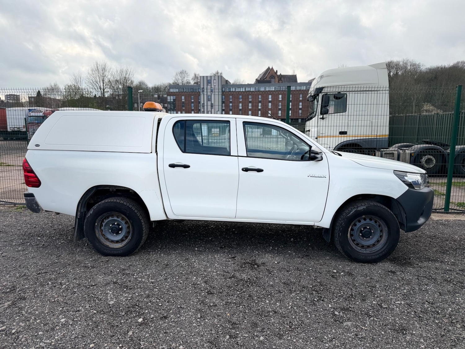 Used Toyota Hilux 2018 for sale - 78086225: Photo 7