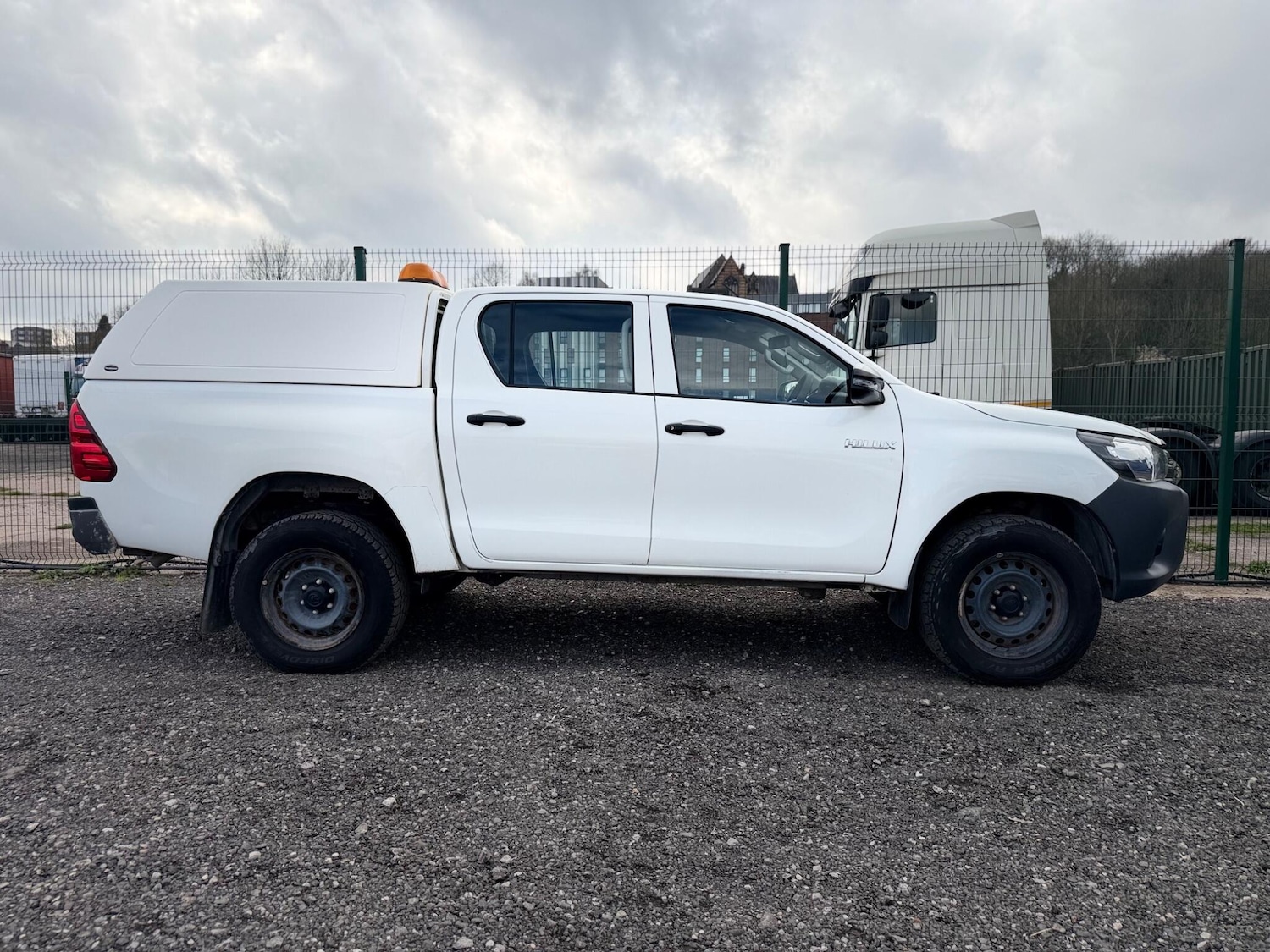 Used Toyota Hilux 2018 for sale - 78086225: Photo 8