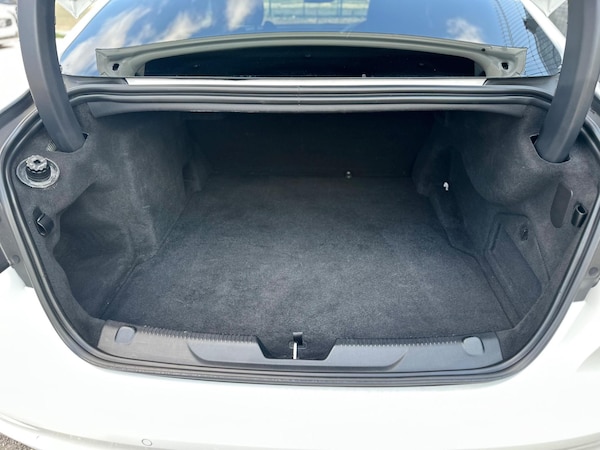 Used Jaguar XE 2019 for sale - 75387623: Photo 15