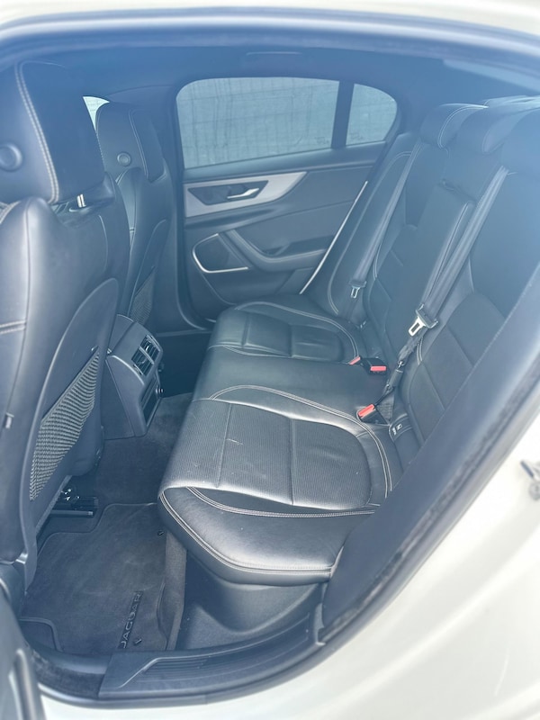 Used Jaguar XE 2019 for sale - 75387623: Photo 29