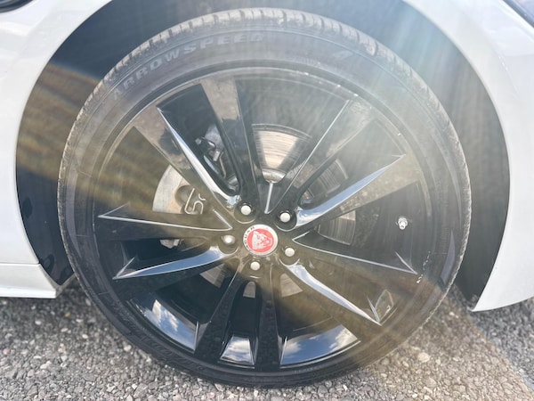 Used Jaguar XE 2019 for sale - 75387623: Photo 41