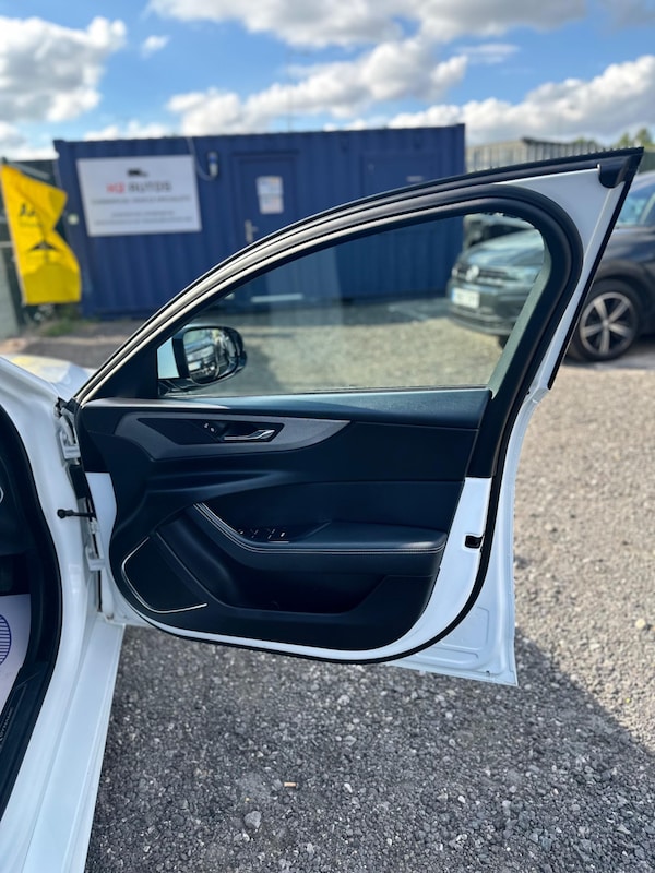 Used Jaguar XE 2019 for sale - 75387623: Photo 42