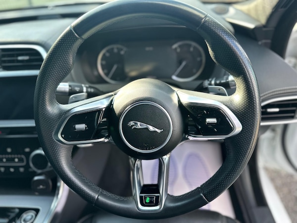 Used Jaguar XE 2019 for sale - 75387623: Photo 46