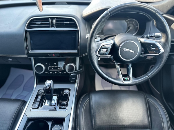 Used Jaguar XE 2019 for sale - 75387623: Photo 47