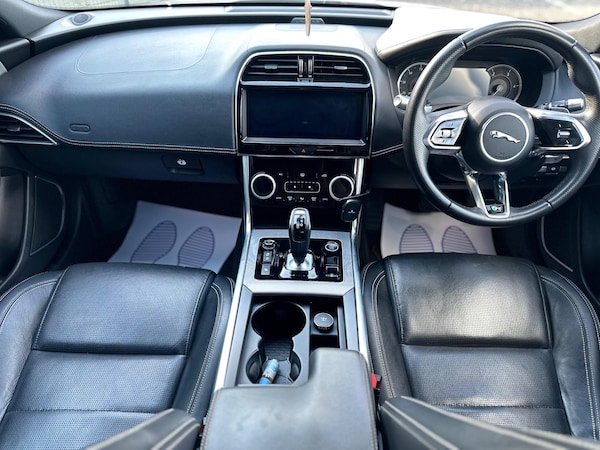 Used Jaguar XE 2019 for sale - 75387623: Photo 48