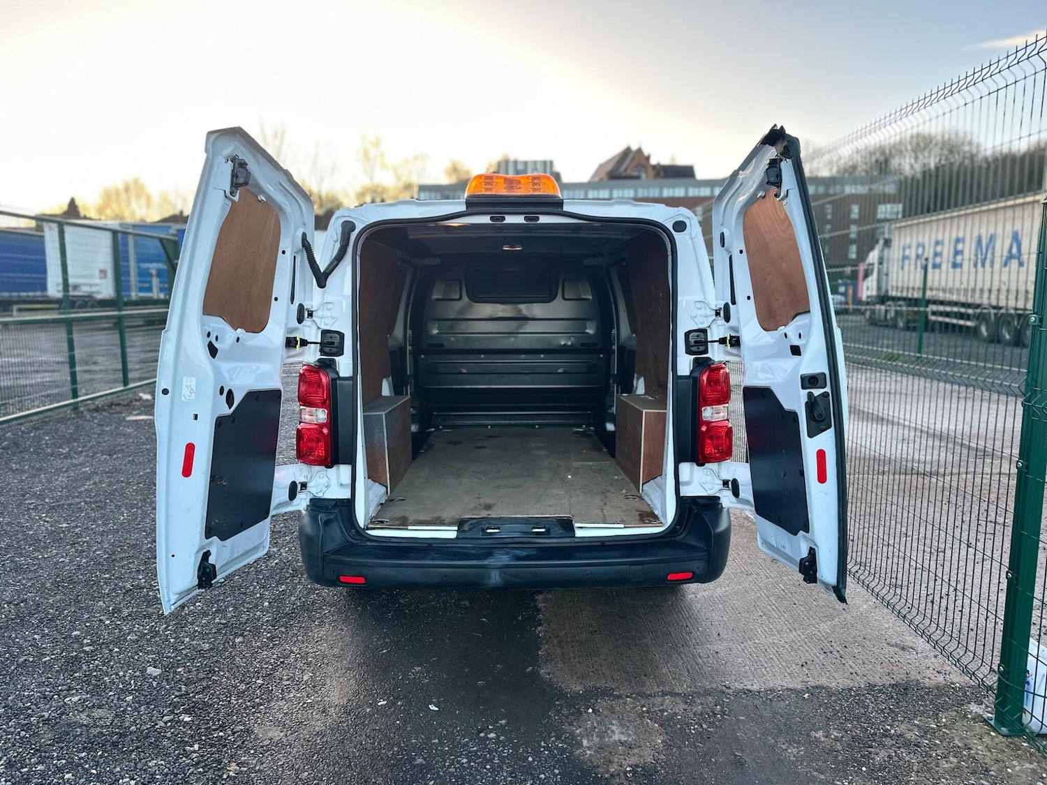 Used Vauxhall Vivaro 2022 for sale - 77015296: Photo 12