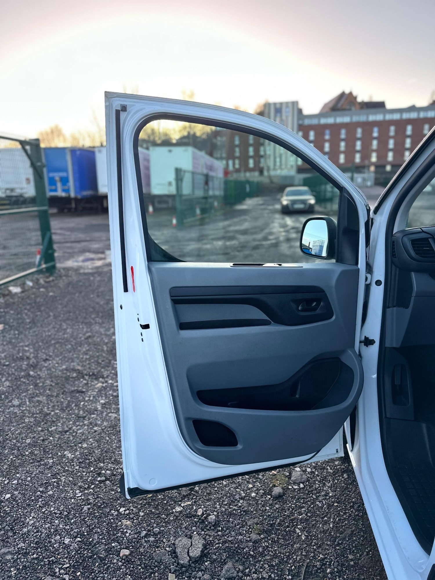 Used Vauxhall Vivaro 2022 for sale - 77015296: Photo 23