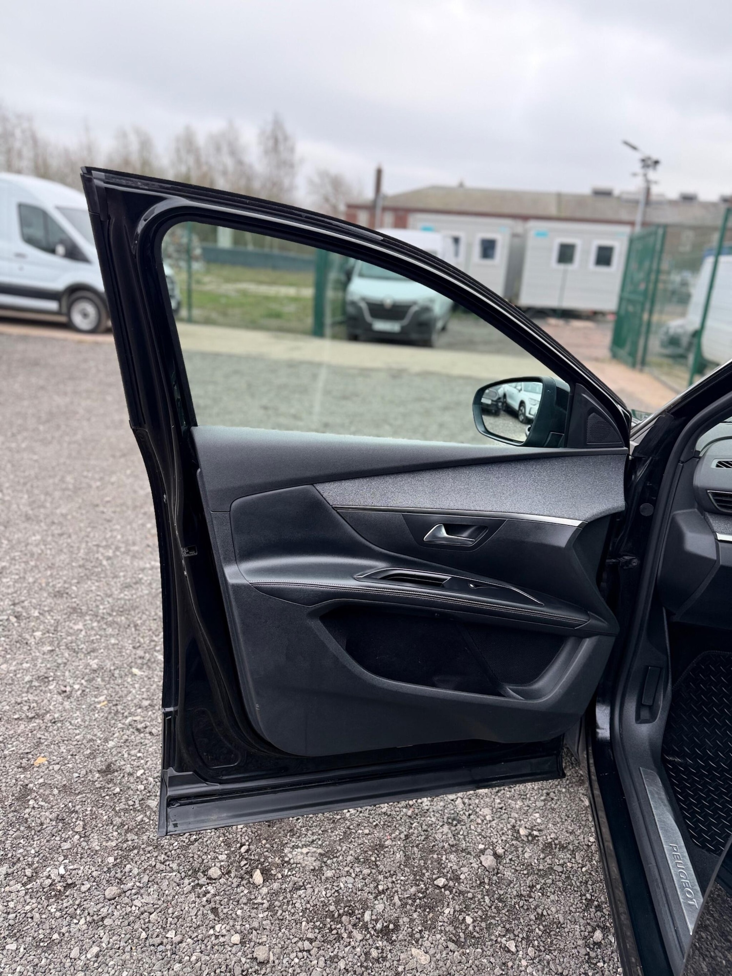 Used Peugeot 5008 2019 for sale - 77794029: Photo 35