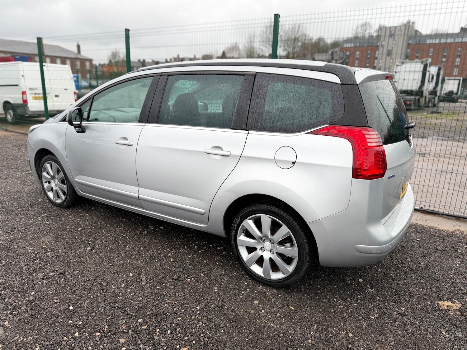 Used Peugeot 5008 2015 for sale - 77538187: Photo 20