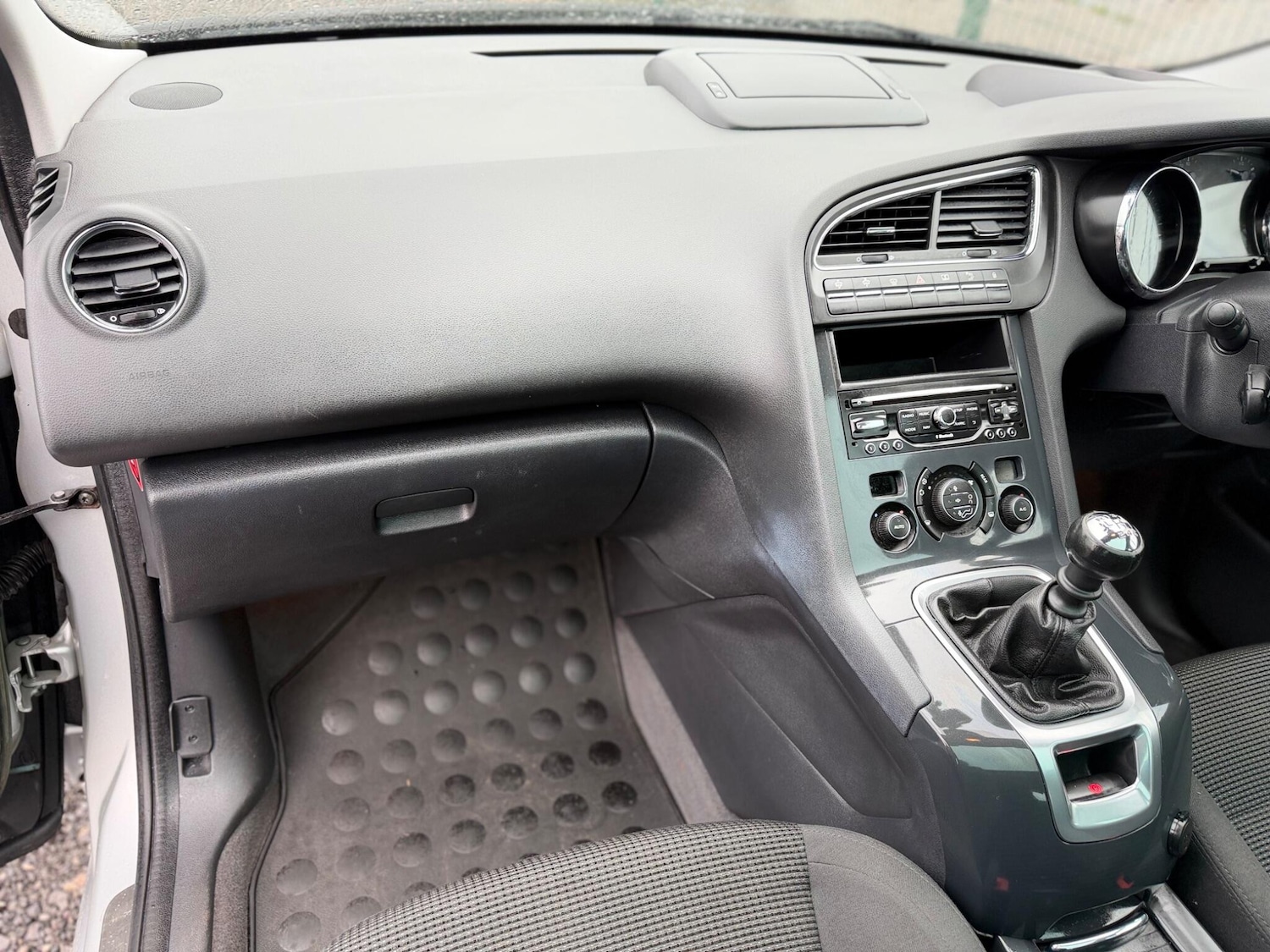 Used Peugeot 5008 2015 for sale - 77538187: Photo 37