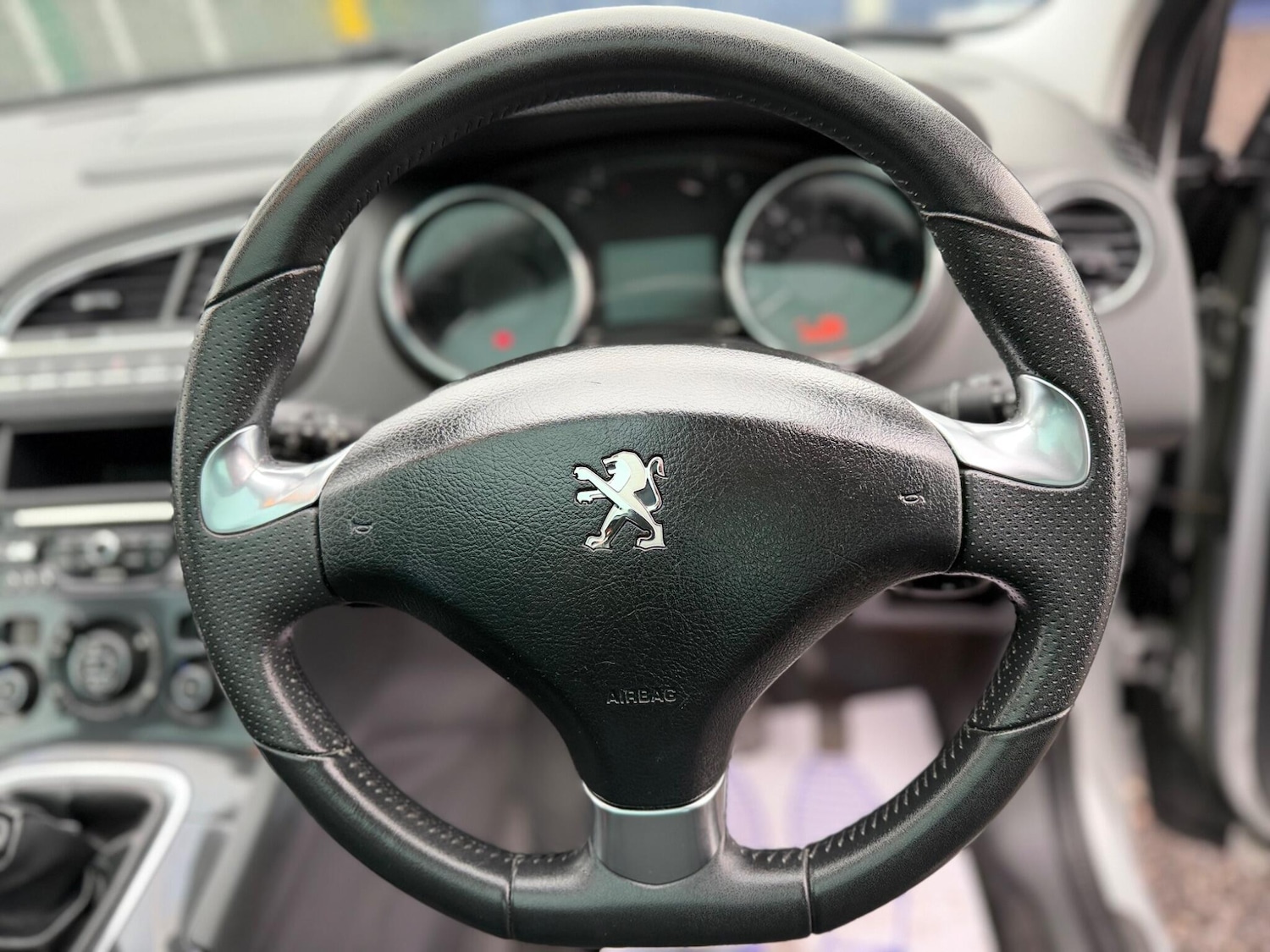 Used Peugeot 5008 2015 for sale - 77538187: Photo 44