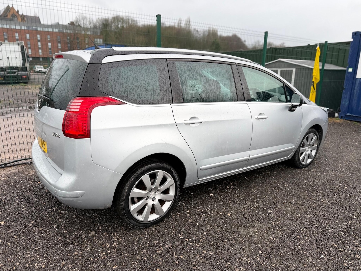 Used Peugeot 5008 2015 for sale - 77538187: Photo 9