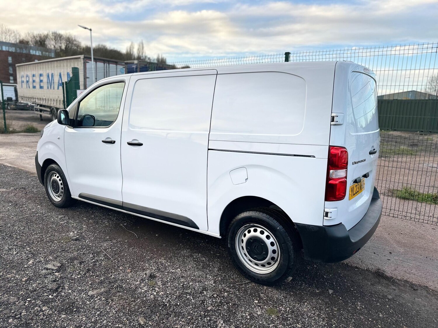 Used Citroen Dispatch 2023 for sale - 76865259: Photo 14