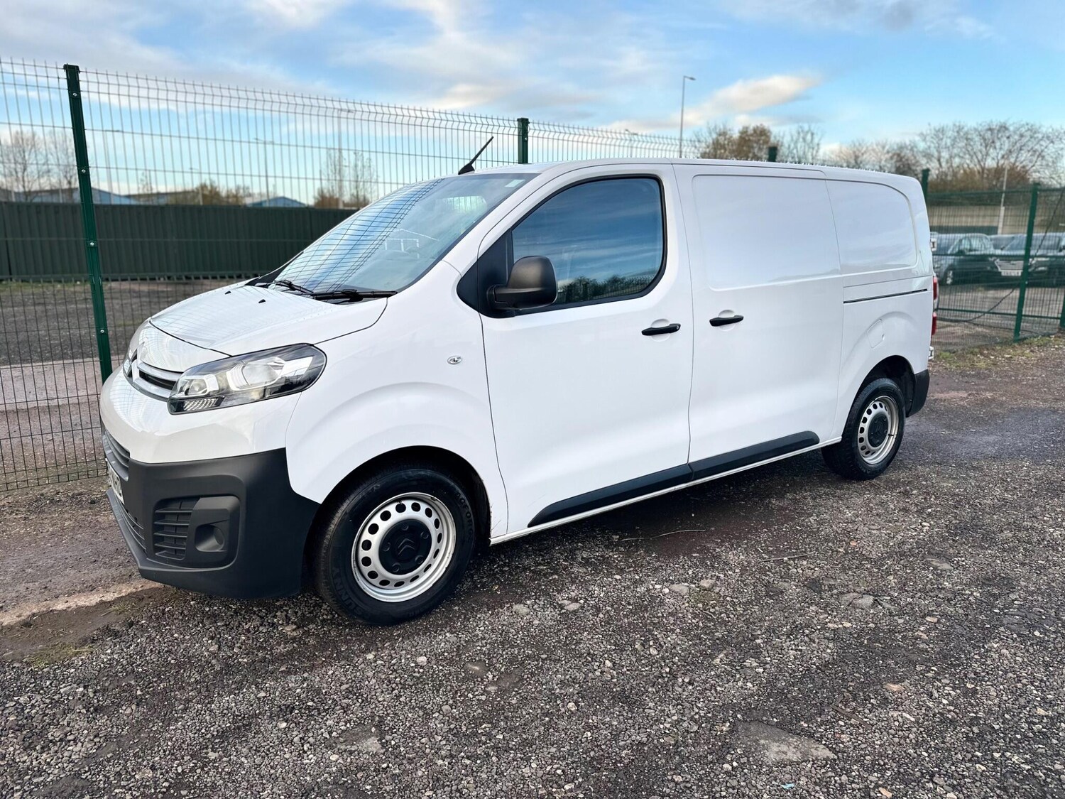 Used Citroen Dispatch 2023 for sale - 76865259: Photo 18